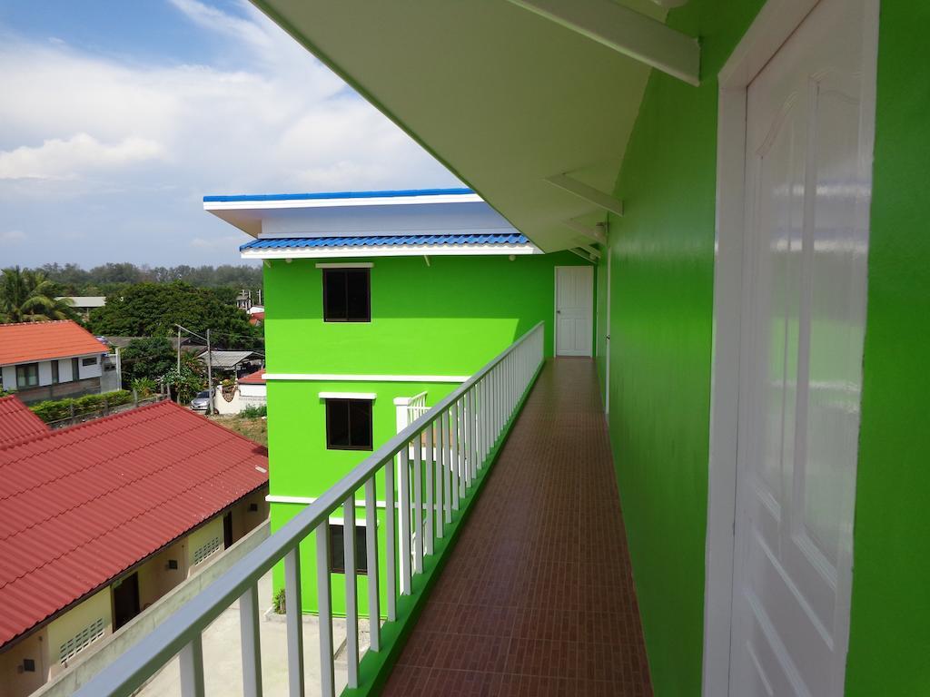 Apartamento Pranee Mansion Airport Ban Bo Han Exterior foto